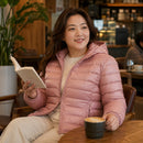 Jaqueta Puffer Feminina com Capuz - Ultra Leve, Embalável e Plus Size até 7XL para Inverno